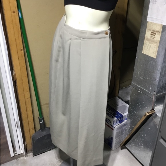 Giorgio Armani Lined Wrap Skirt - Picture 3 of 16